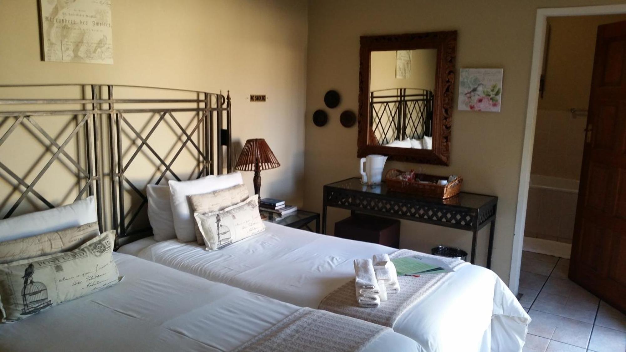 Greenfields Guesthouse & Restaurant Alberton Bilik gambar